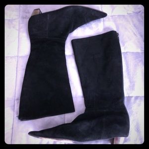 Prada boots gorgeous ! 👄 size 36 1/2